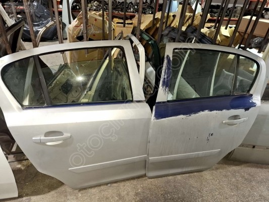 ÖZMEN OPEL CORSA D ÇIKMA SAĞ SOL ARKA KAPI