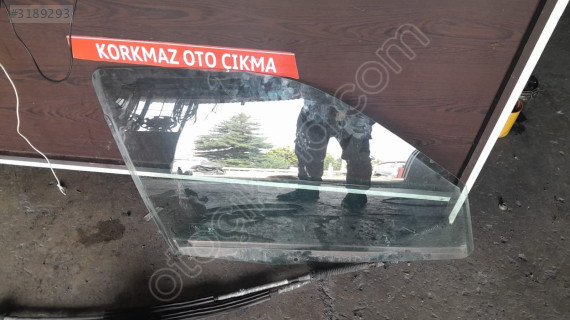 Renault Clio sag on kapi cami çıkma