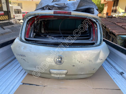 OPEL CORSA D BAGAJ TEK KAPI - ÖZIŞIK ÇIKMA PARÇA