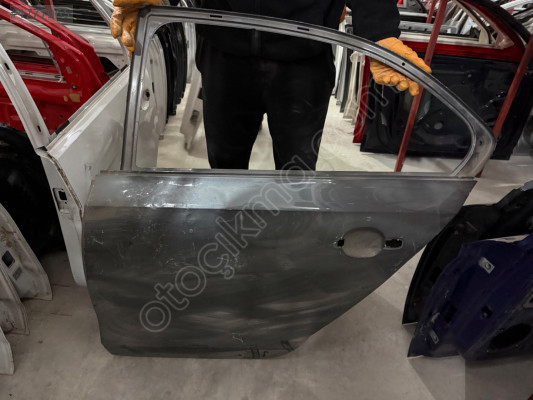 VW JETTA ÇIKMA ORİJİNAL SOL ARKA KAPI BD2