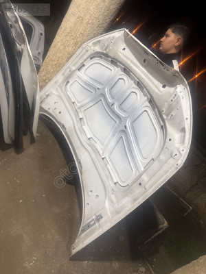 Audi A4 motor kaputu