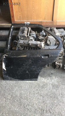 BMW E36 SOL ARKA KAPI