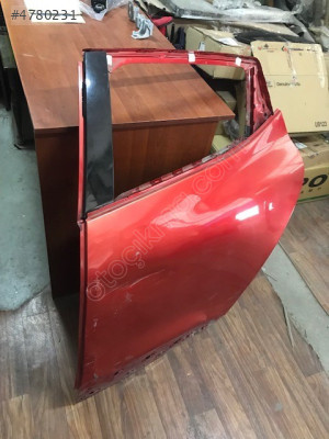 CLIO 4 SOL ARKA KAPI ORJİNAL ÇIKMA