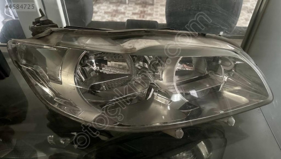 PEUGEOT 301 SAĞ SOL FAR