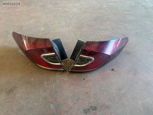 Renault Megane 3 Station wagon Arka Sağ stop