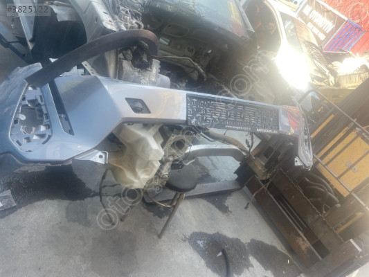 Peugeot 5008 ön tampon