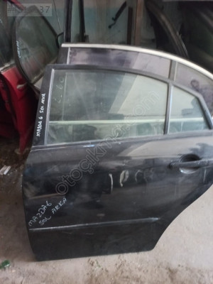MAZDA 626 SOL ARKA KAPI