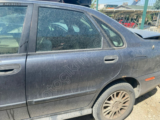 Volvo s40 sol arka kapı çıkma dolu