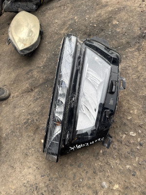 Skoda Kamik sol ön far