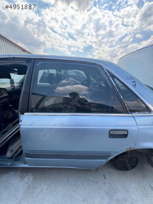 Mazda 626 sol arka kapı