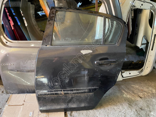 OPEL CORSA D SOL ARKA KAPI DOLU ÇIKMA SÖKME
