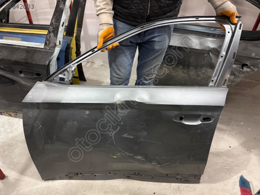 SKODA SUPER B ÇIKMA ORİJİNAL SOL ÖN KAPI BD2