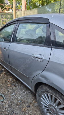 Linea sol arka kapı dolu gri hatasız