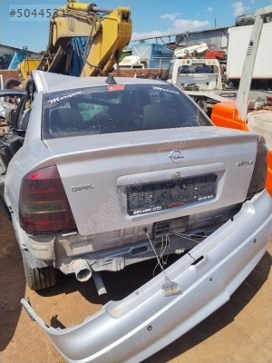 Opel Astra 2000 model arka bagac kesme