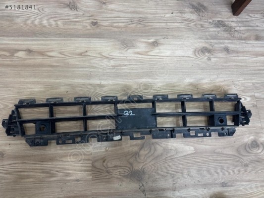 AUDI Q2 ORTA IZGARA 81A807647