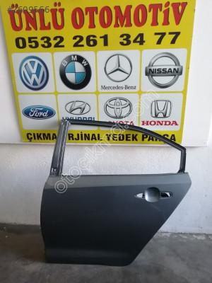 Çıkma 2019 2023 Toyota Corolla Cross sol ön kapı
