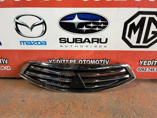mitsubishi attrage ön panjur