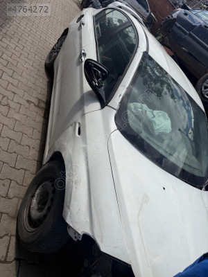 Fiat Egea sağ arka kapı