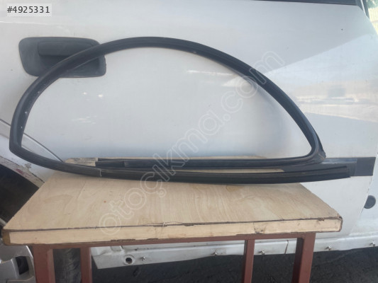 OPEL ASTRA G SAĞ ÖN KAPI CAM FİTİLİ