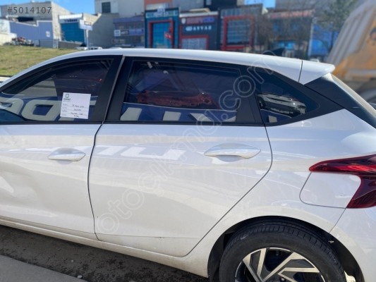2024 Hyundai İ20 Sol Arka Kapı
