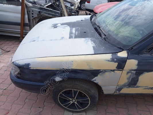 Nissan sunny sol ön çamurluk