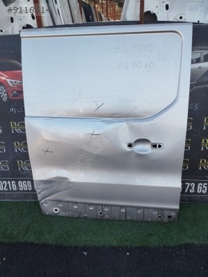 RENAULT TRAFİC 3 SAĞ SÜRGÜLÜ KAPI ORİJİNAL ÇIKMA