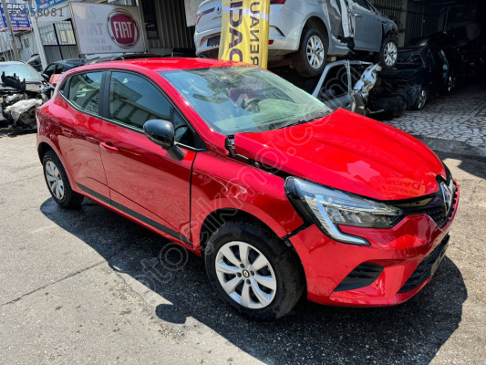 Renault Clio 5 Çıkma  Sağ Ön Kapı Kırmızı