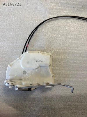 SUZUKİ SX4 SOL ÖN KAPI KİLİDİ 82202-63J10