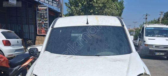 RENAULT KANGOO 2 ÖN CAM ÇIKMA
