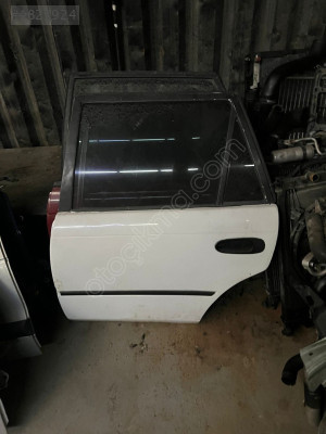 TOYOTA COROLLA SW SOL ARKA KAPI MERT OTO