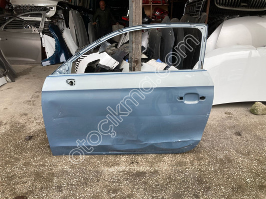 AUDİ A1 SOL KAPI