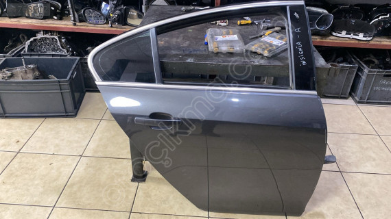 OPEL İNSİGNİA A SAĞ ARKA KAPI ÇIKMA ORJİNAL