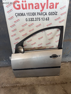 FORD FİESTA SOL ÖN KAPI