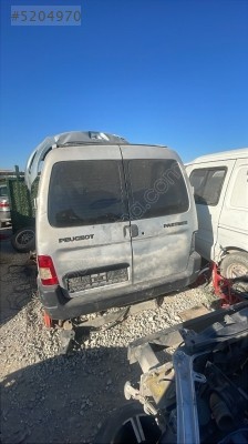 Peugeot partner arka tampon