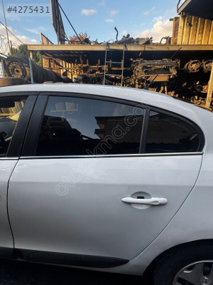 RENAULT FLUEENCE SOL ARKA KAPI