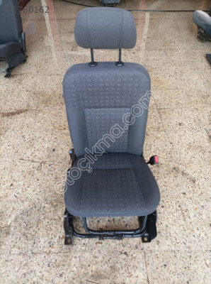Ford Connect sağ ön koltuk