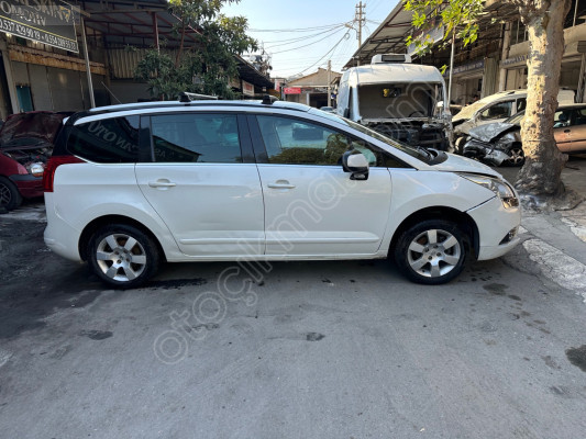 Peugeot 3008 sağ ön kapı çıkma