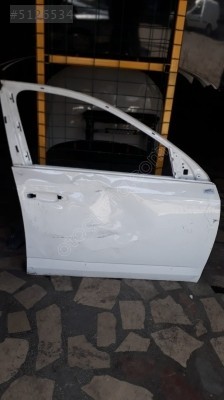 SKODA OCTAVİA 2013 SAĞ ÖN KAPI