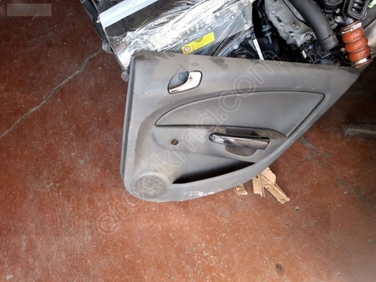 ÖZMEN OPEL CORSA D ÇIKMA SAĞ ARKA KAPI DÖŞEMESİ