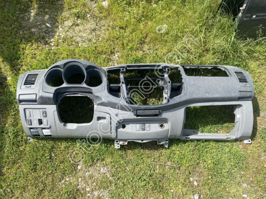 TOYOTA HİLUX KOMPLE TORPİDO