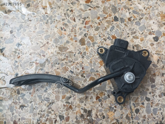 Renault Kangoo 3 gaz pedalı