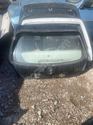Opel corsa bagaj kapağı