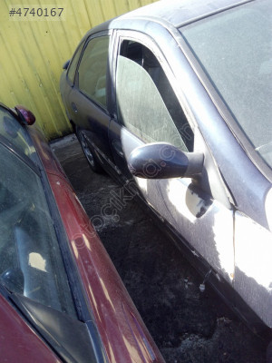 Renault laguna sağ ön kapı
