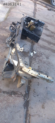 Mazda 626 ön panel