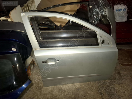 ÖZMEN OPEL ASTRA H ÇIKMA SAĞ ÖN KAPI