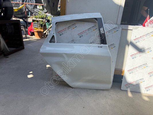 Renault Zoe sağ arka kapı