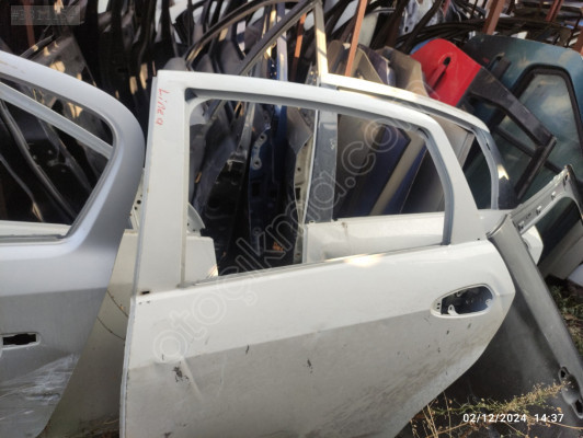FIAT Linea sol arka kapı