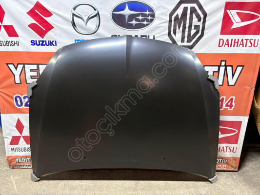mitsubishi lancer lansır kaput