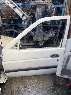 FORD ESCORT SOL ÖN KAPI KONUK OTOMOTİV