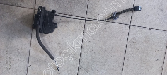 Renault Clio 4 Sol Arka Kapı Kilidi 825016604R